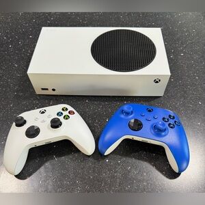 Xbox Series S with 2 Controllers!